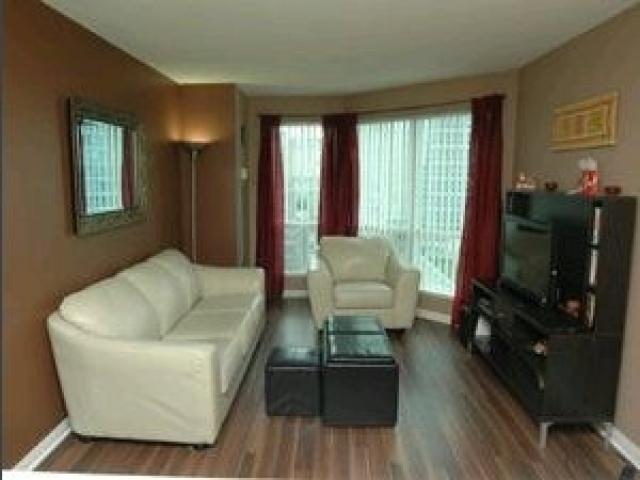 1501 - 11 Lee Centre Dr