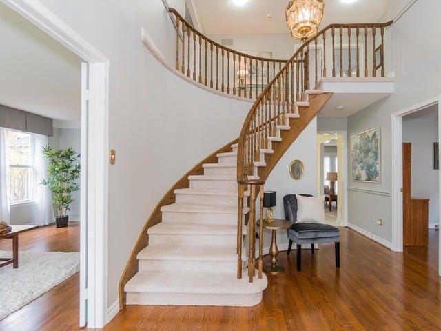 38 Clearlake Ave