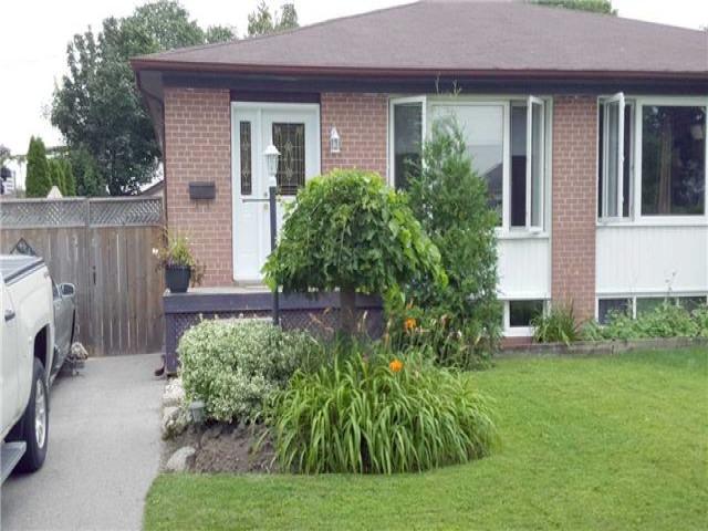 22 Thorncroft Cres