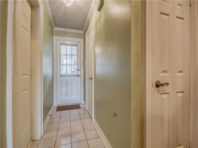 14 Rayward Crt