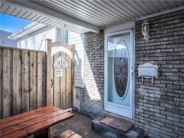 270 Quetico Ave