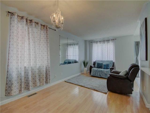 22 Wuthering Heights Rd