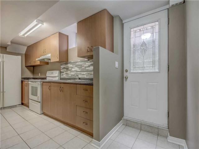 2309 Wildwood Bsmt Cres