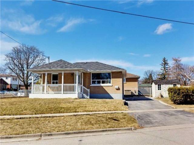 150 Willowbank Crt
