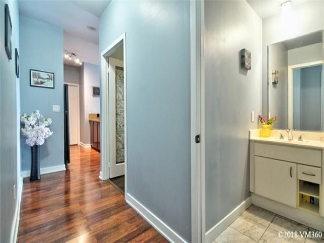 PH 502 - 38 Lee Centre Dr