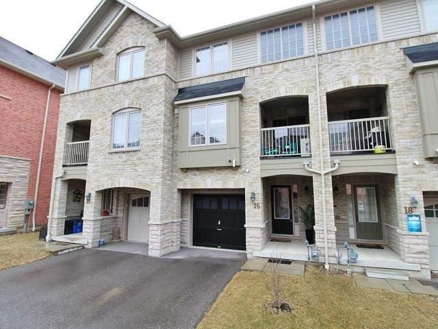 16 Silvester St