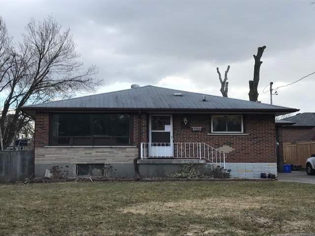 1284 Valley Dr