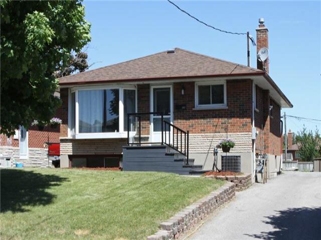 380 Sharon Ave