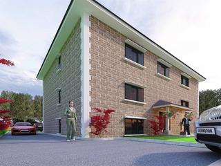 363 Adelaide Ave W