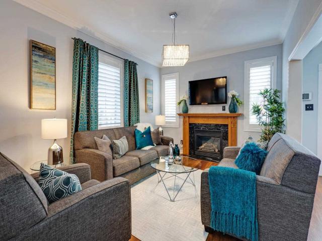 311 Mapleview Crt