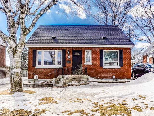 42 Fernhill Blvd