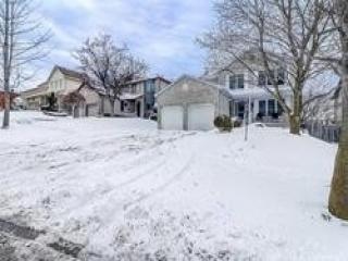 585 Prestwick Dr