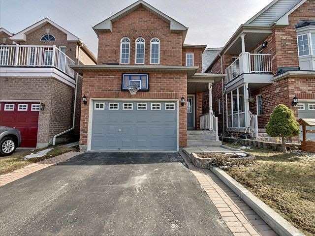 98 Howling Cres