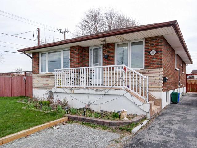 39 Sandra St E