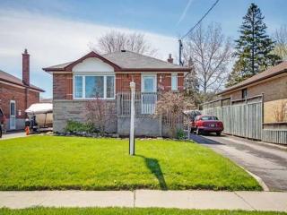 304 Farewell St