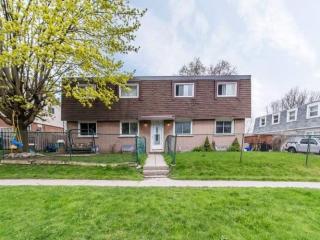 358 Poplar St