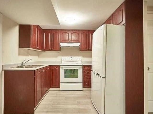 - Bsmt - 1501 Reesor Crt