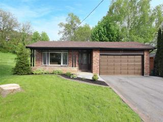 157 Springdale Cres