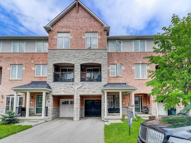 39 Clowes St