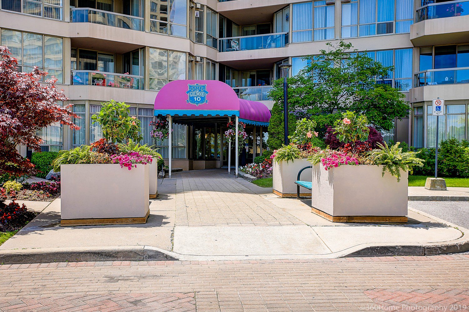 221 10 Guildwood Pkwy, Scarborough Sold, E4484650 Condos.ca