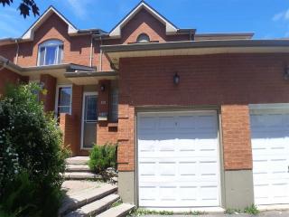 332 Elgin St W