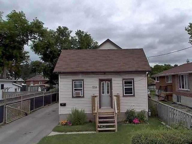 228 Toronto Ave