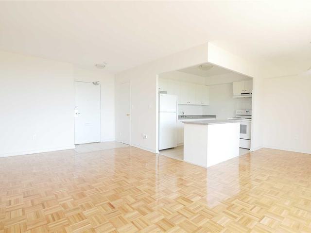 802 - 65 Halsey Ave