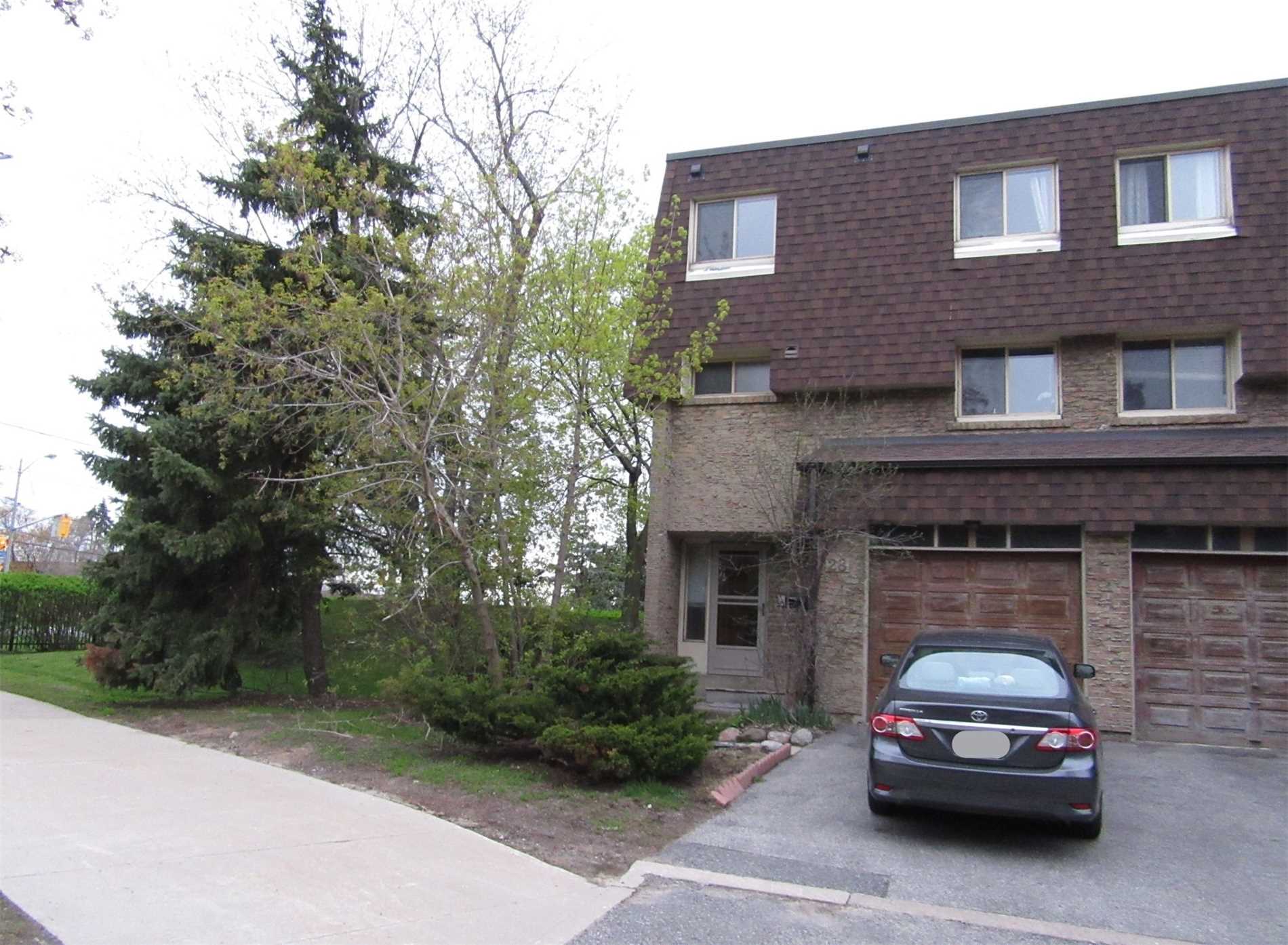 28 15 Huntingwood Dr, Scarborough Suspended, E4499562 Condos.ca