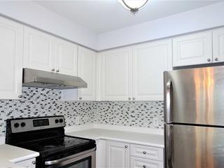 11 Lee Centre Dr, Unit 911
