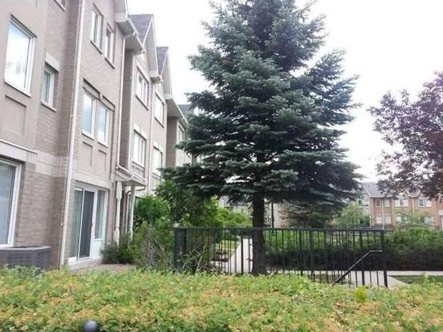 29 Rosebank Dr, Unit 201