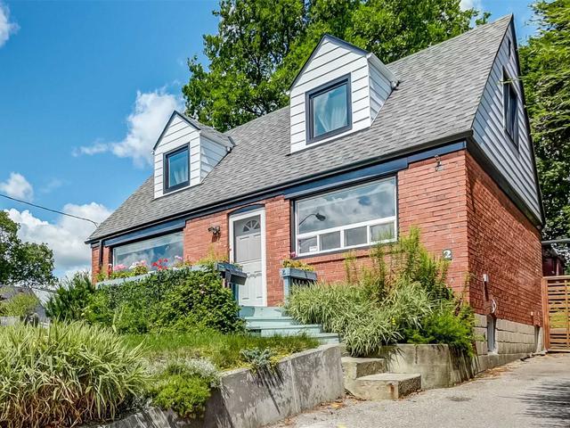 2 Adair Rd