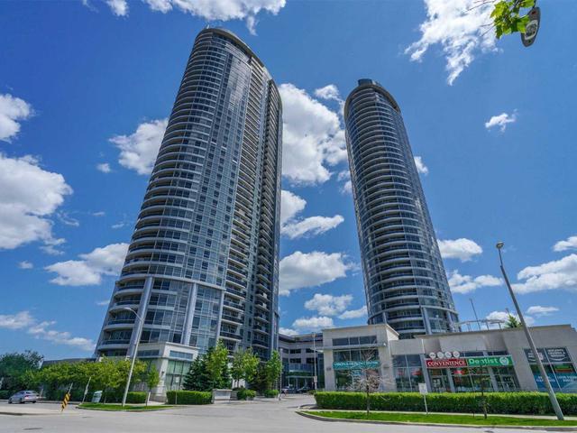 135 Village Green Sq, Unit 1516