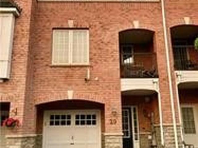 29 Chaston Rd W