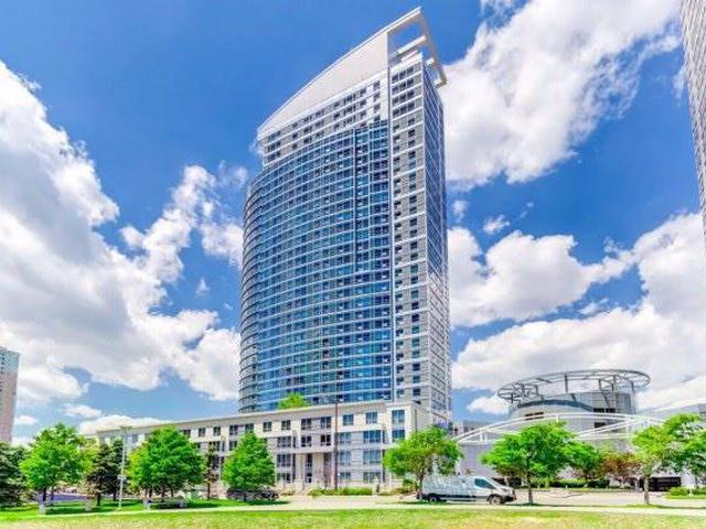 36 Lee Centre Dr, Unit 3008