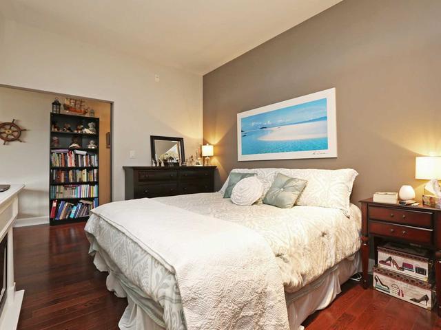 205 - 160 Fallingbrook Rd