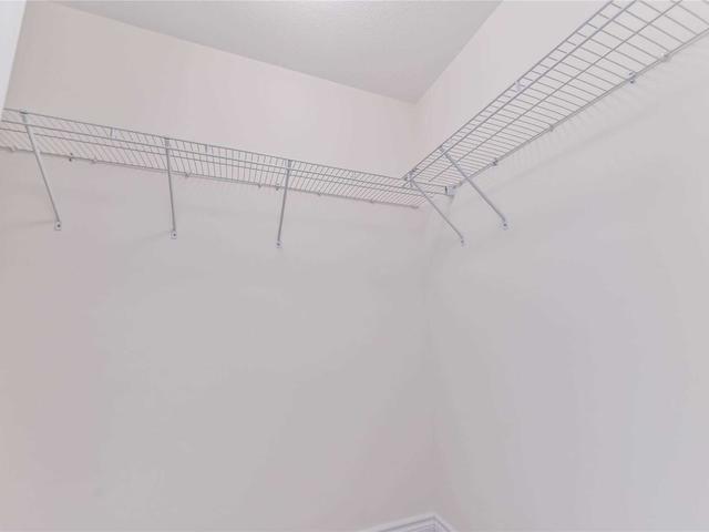 6 Neelands Cres