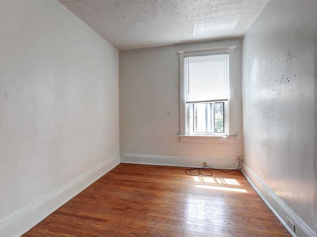 45 Dearbourne Ave