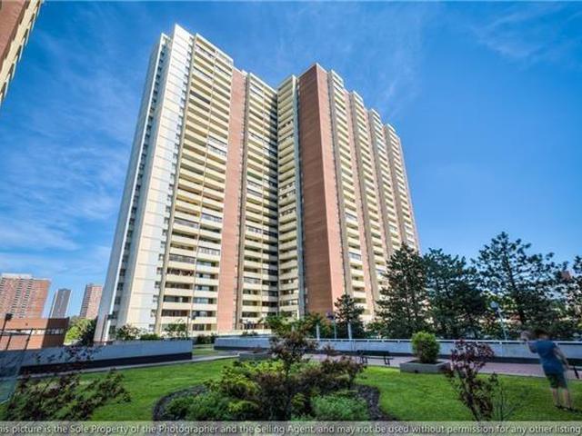 5 Massey Sq, Unit 2202
