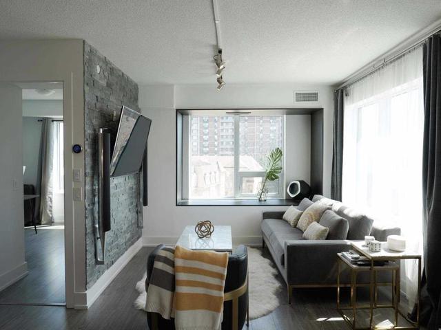 1215 Bayly St, Unit 407