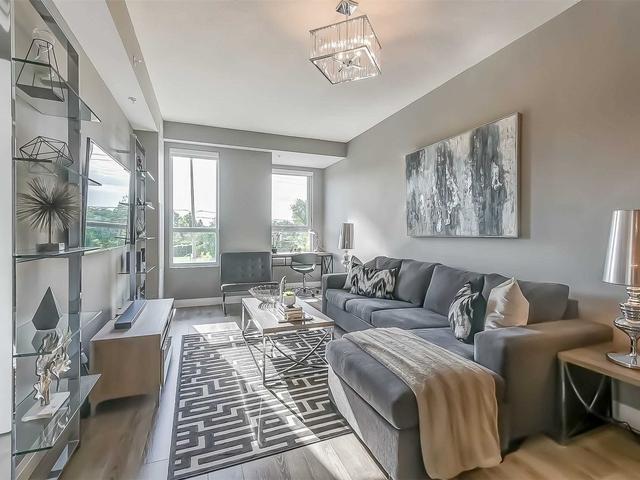 22 East Haven Dr, Unit 202
