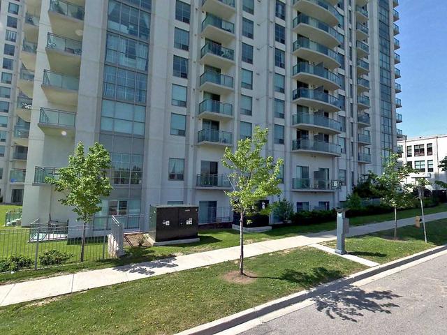 6 Rosebank Dr, Unit 2D