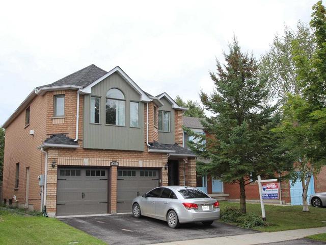 1477 Sandhurst Cres