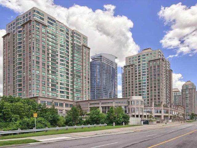 8 Lee Centre Dr, Unit 2112