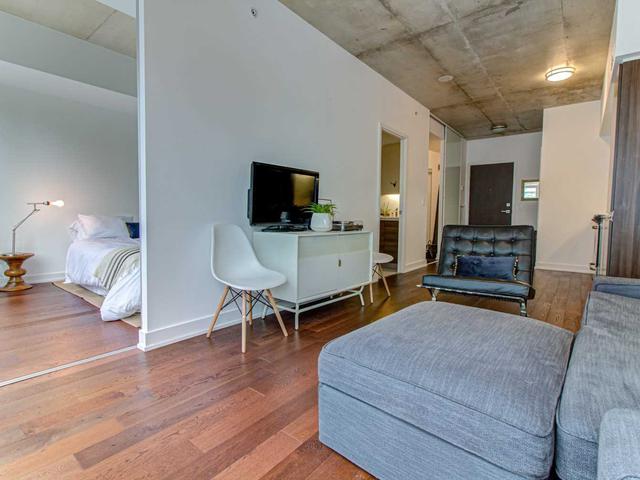 1190 Dundas St E, Unit 210