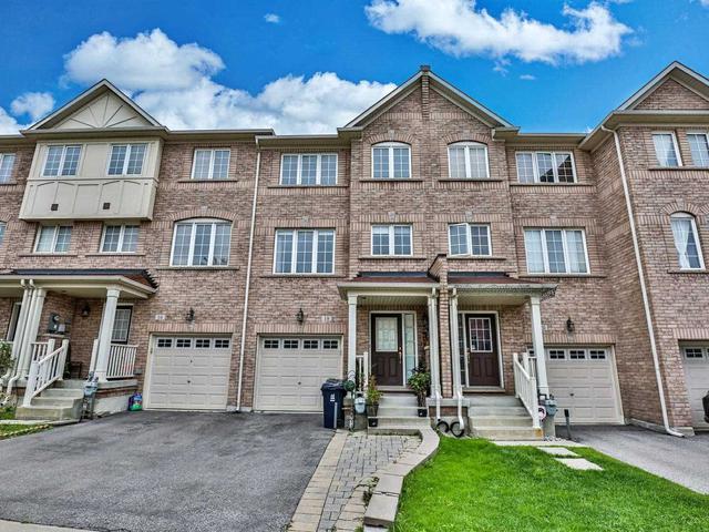 18 Pilkington Dr