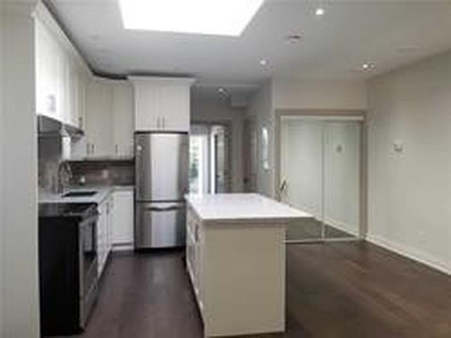 Top Flr - 2914 Danforth Ave