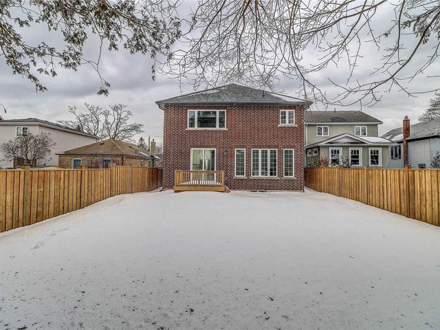 73 Harewood Ave