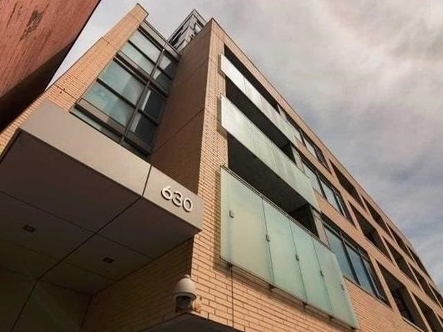 630 Queen St E, Unit 401R