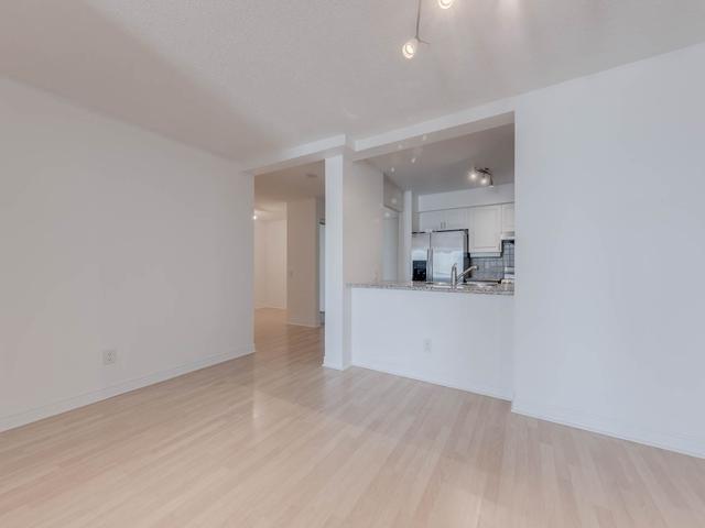 3007 - 83 Borough Dr