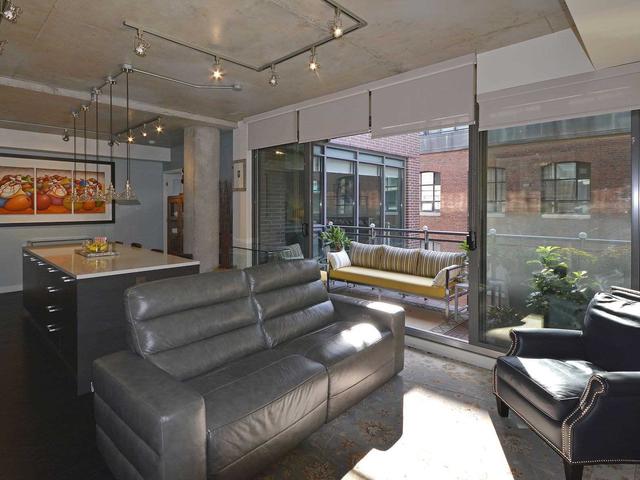 90 Broadview Ave, Unit 506